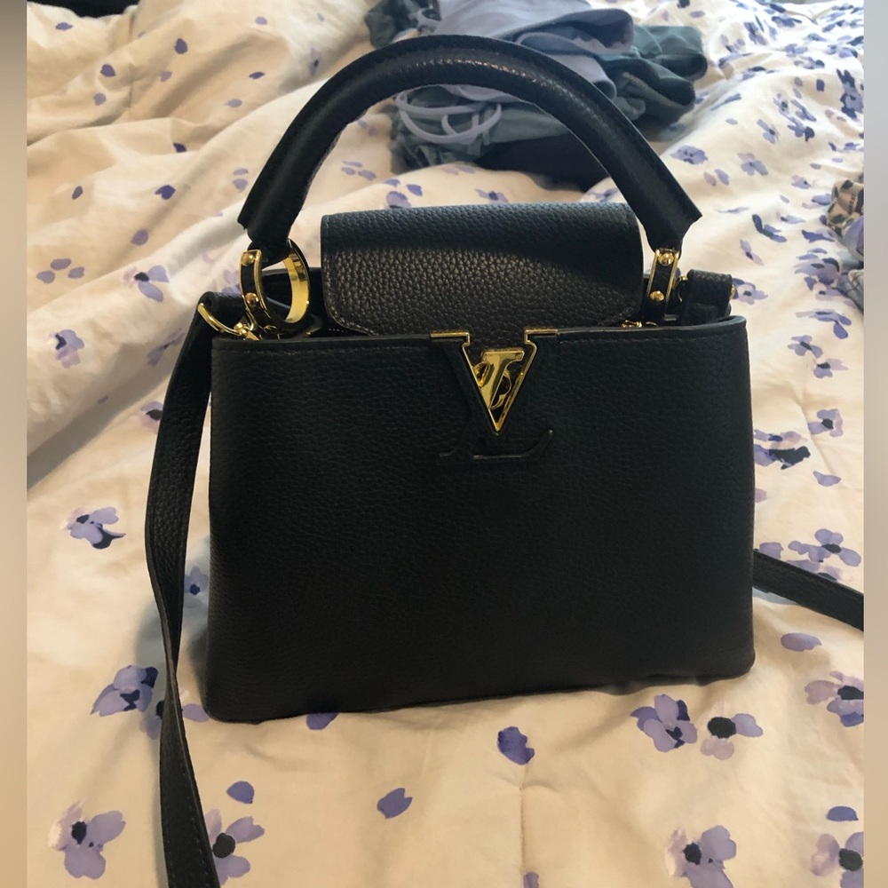 Cute black dupe bag